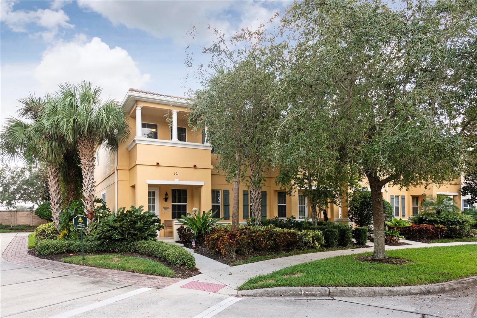 SAN MICHELE AT UNIVERSITY COMMONS - Residential