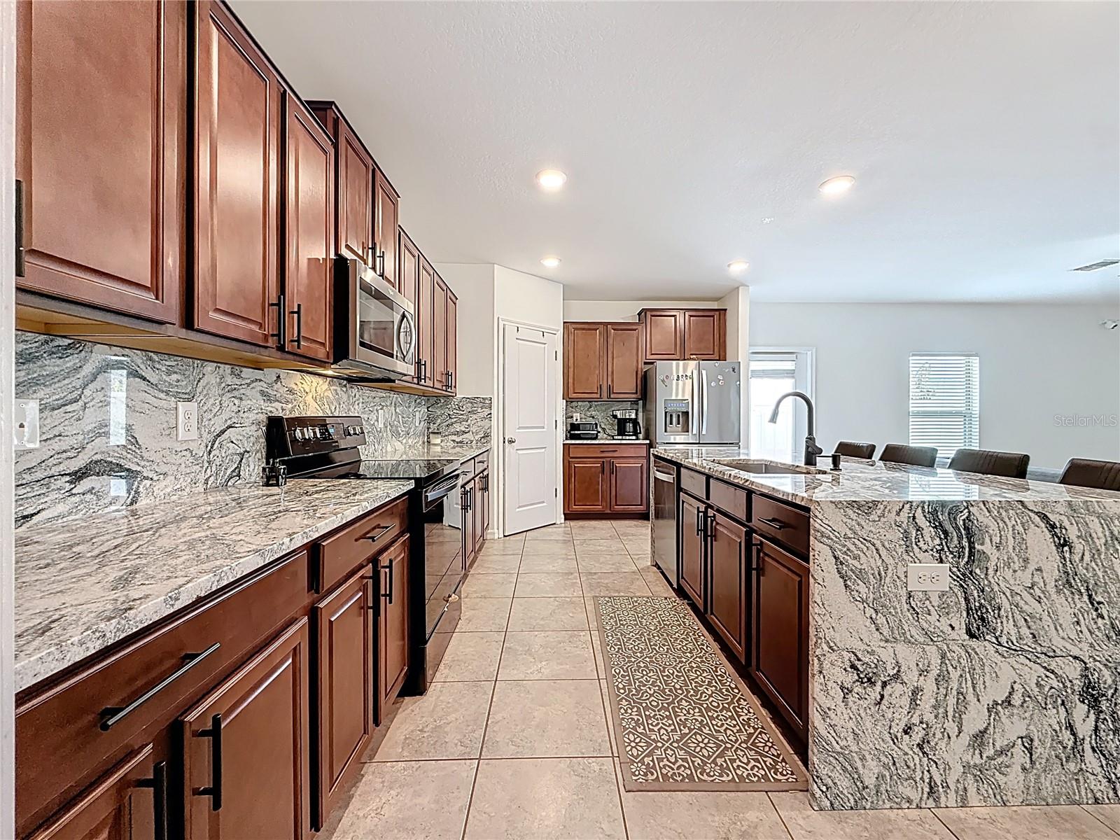 TWIN CREEKS PH 1 & 2 - Residential