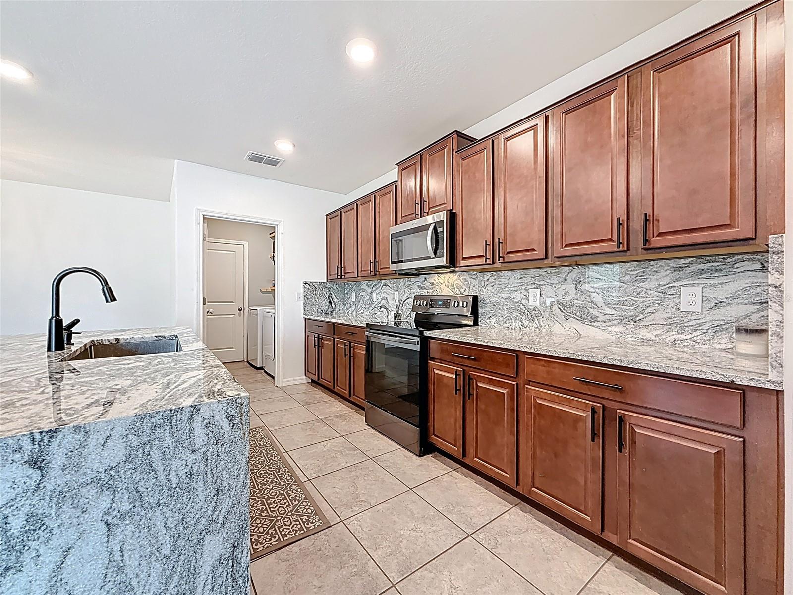 TWIN CREEKS PH 1 & 2 - Residential