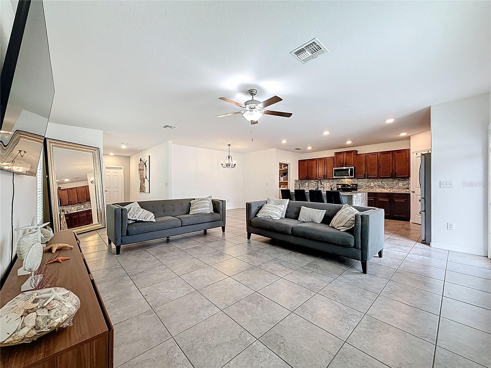 TWIN CREEKS PH 1 & 2 - Residential