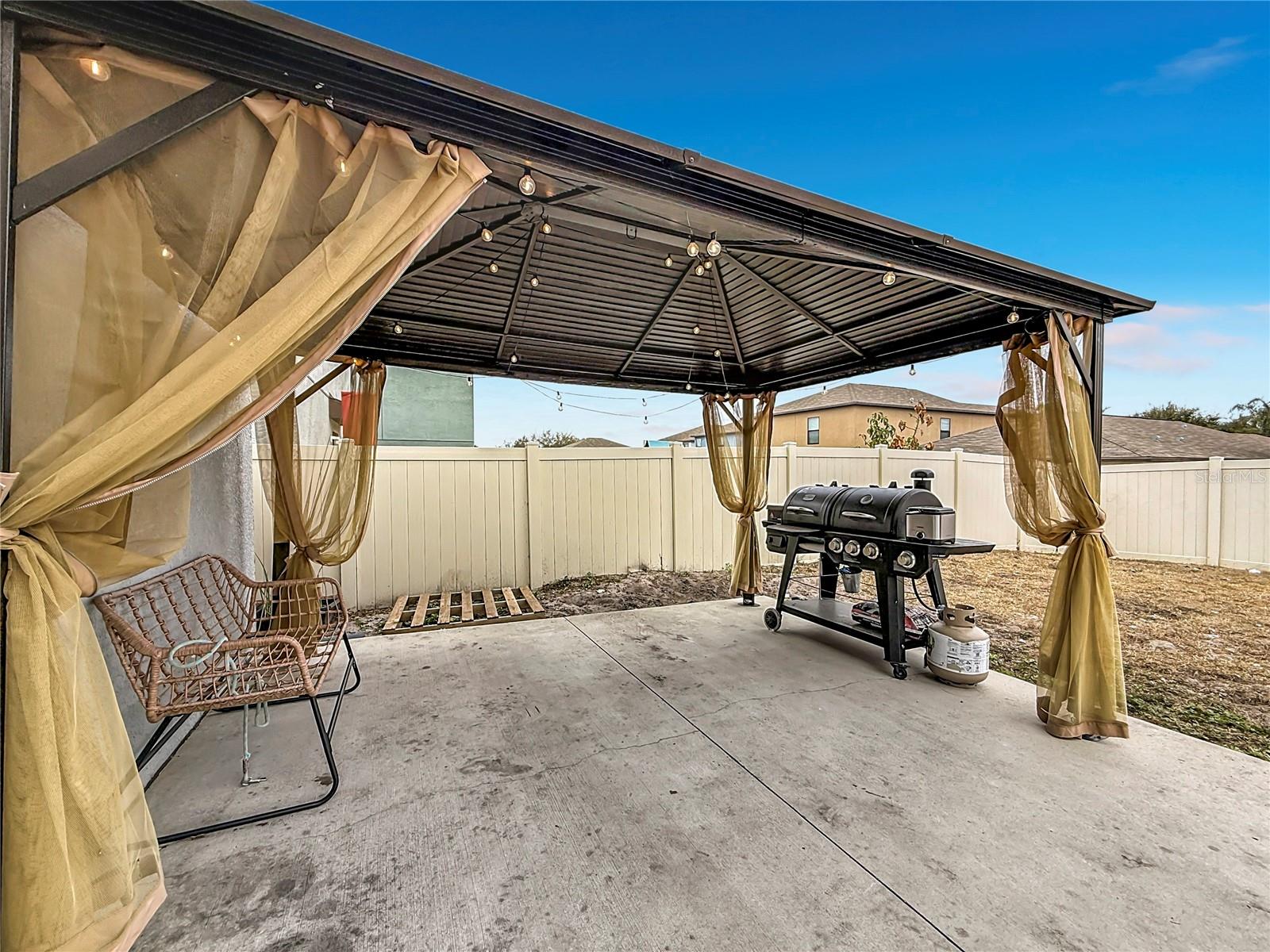 TWIN CREEKS PH 1 & 2 - Residential