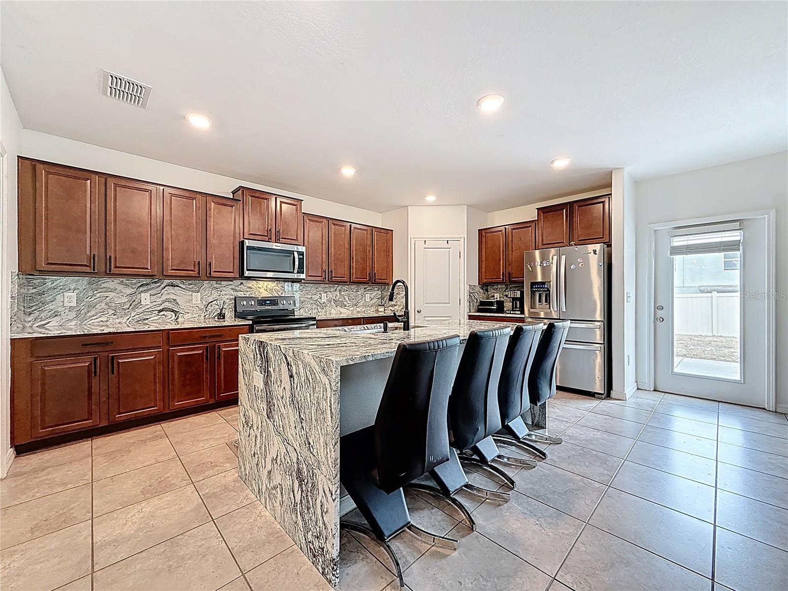 TWIN CREEKS PH 1 & 2 - Residential