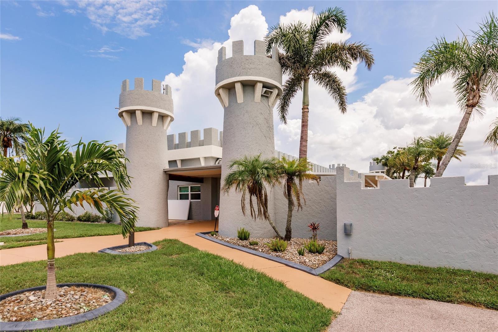 KINGS GATE CLUB MHP - Residential