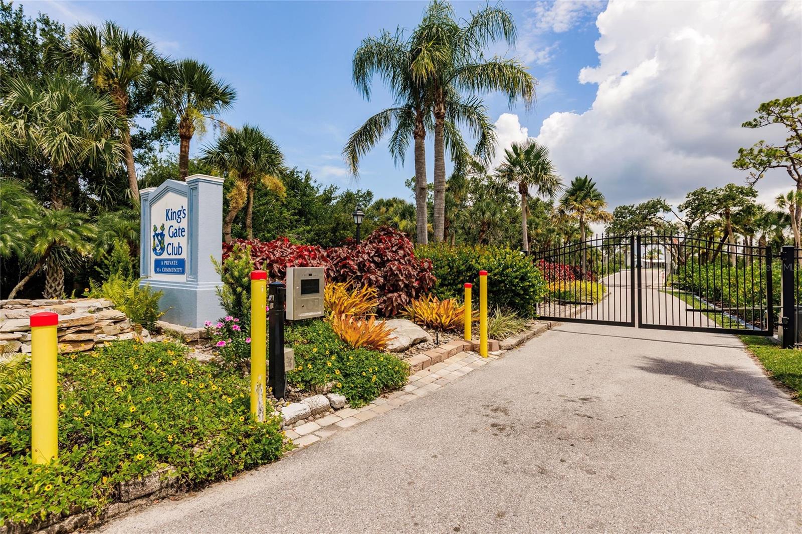 KINGS GATE CLUB MHP - Residential