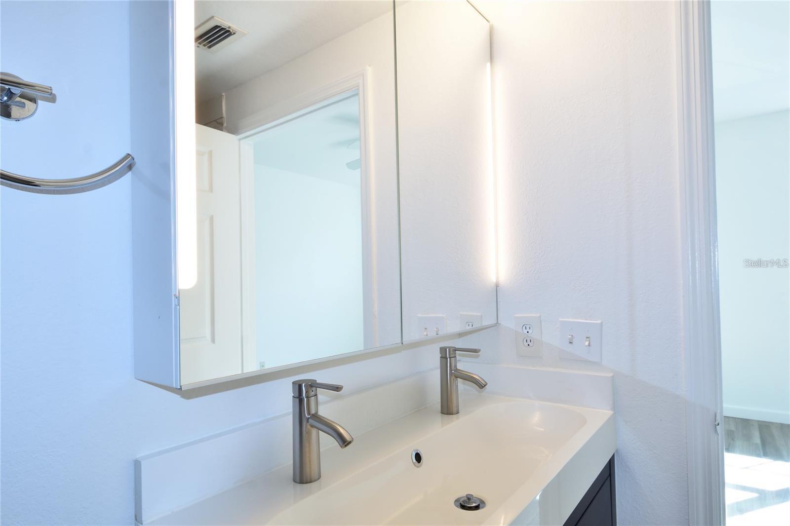 HAMPTONS/METROWEST - Residential