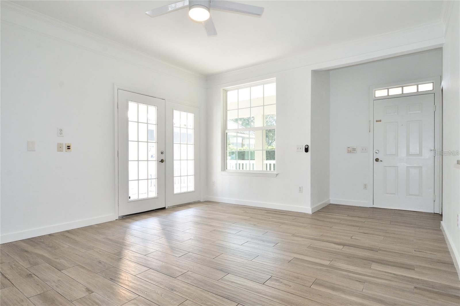 HAMPTONS/METROWEST - Residential