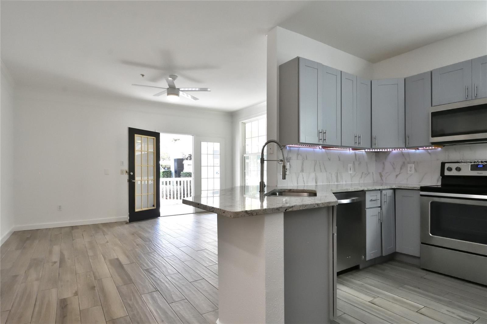 HAMPTONS/METROWEST - Residential