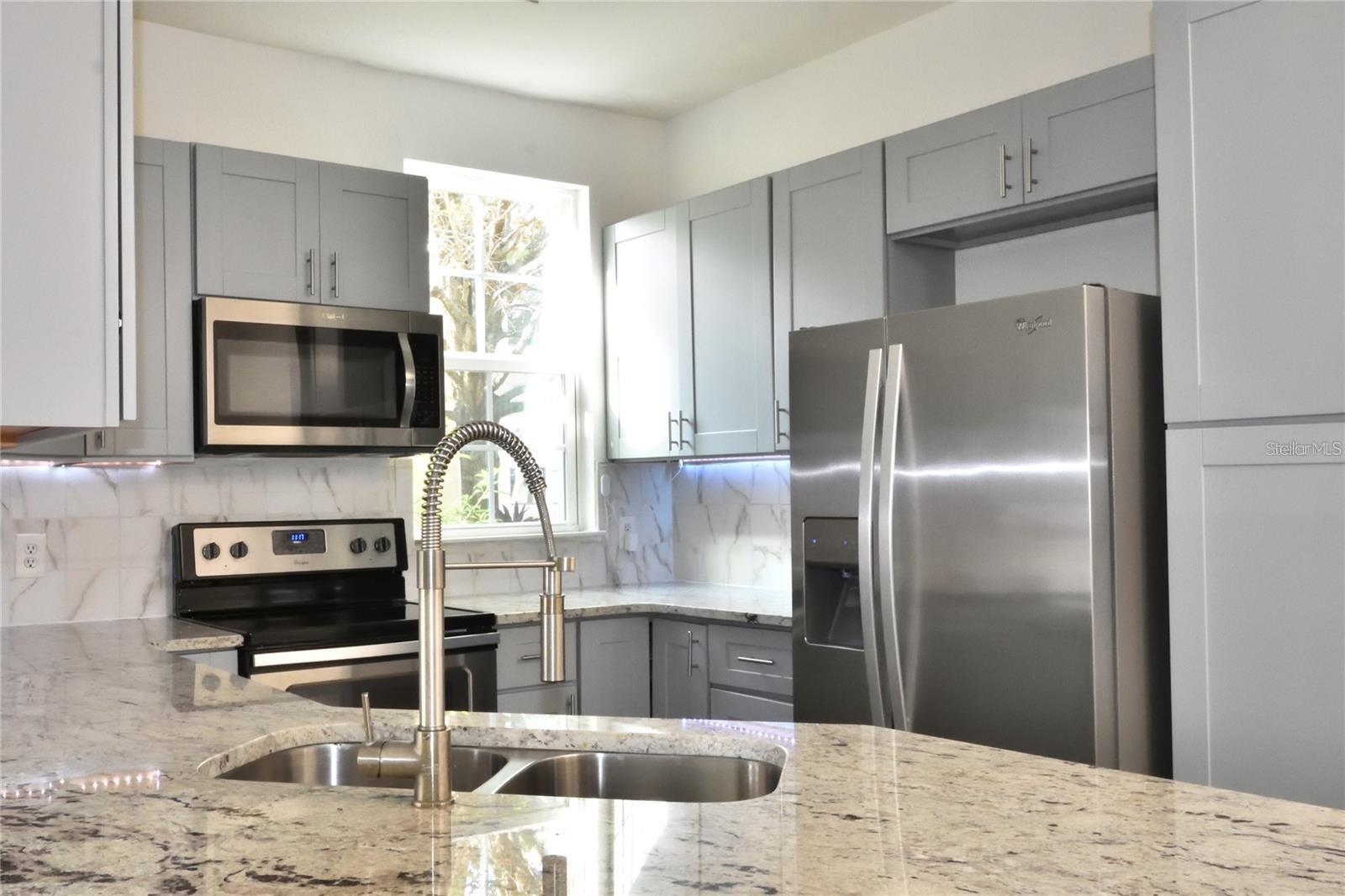 HAMPTONS/METROWEST - Residential