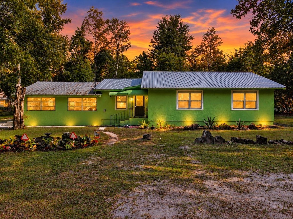 Photo of 23122 NW 189th Avenue, High Springs, FL 32643 (MLS # GC544408)