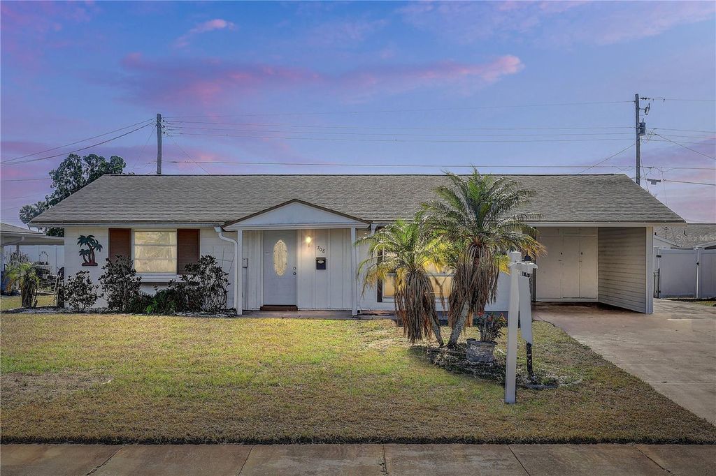 Photo of 708 Tam O Shanter Avenue, Sun City Center, FL 33573 (MLS # TB8471065)