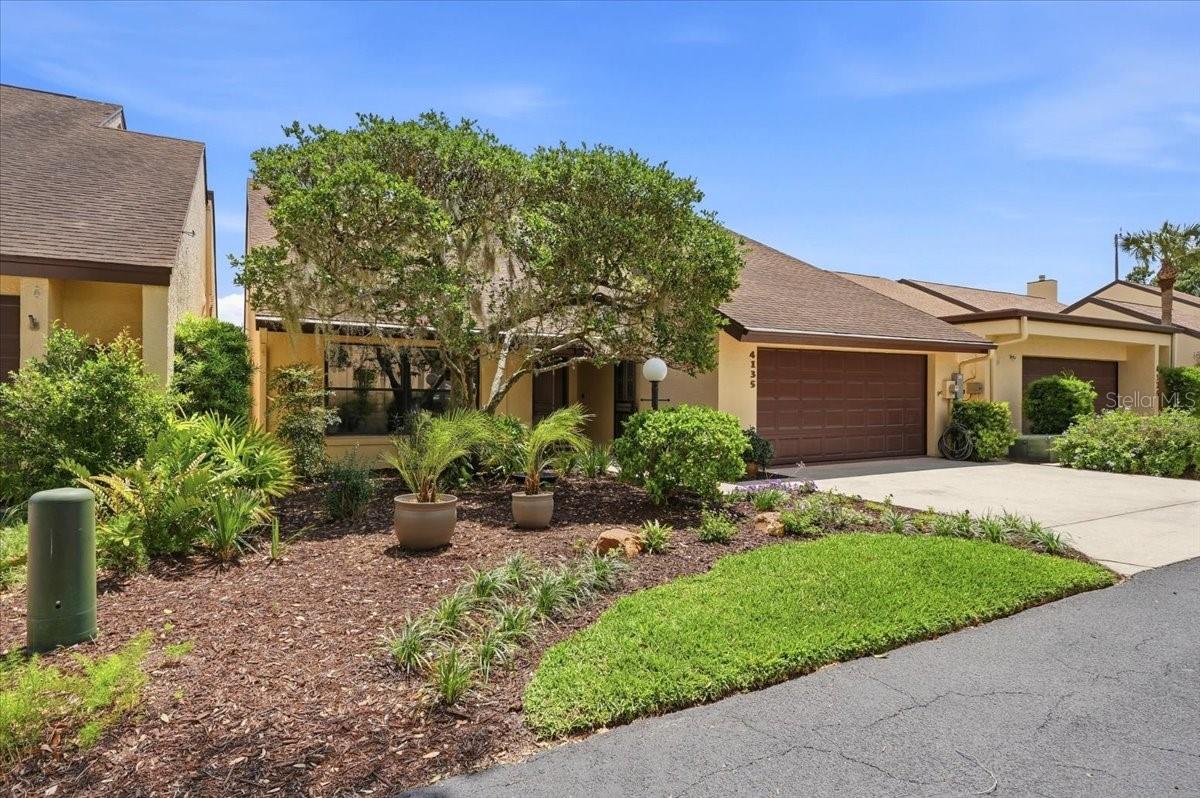 4135 CREEKWOOD LANE