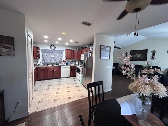 EUSTIS LAKE DOT ESTATES SUB - Residential