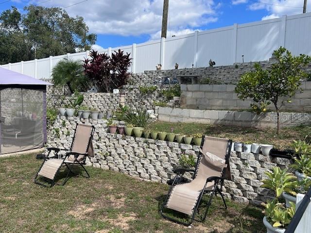 EUSTIS LAKE DOT ESTATES SUB - Residential