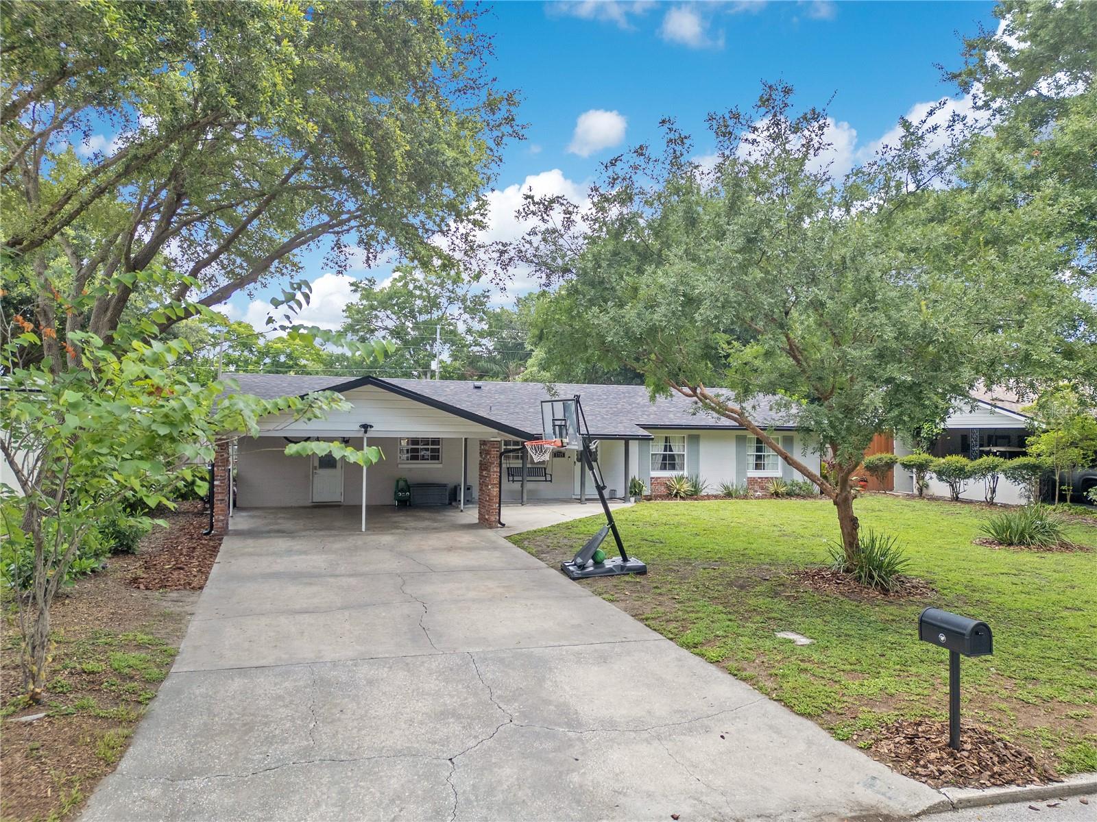 1715 LANDO LANE