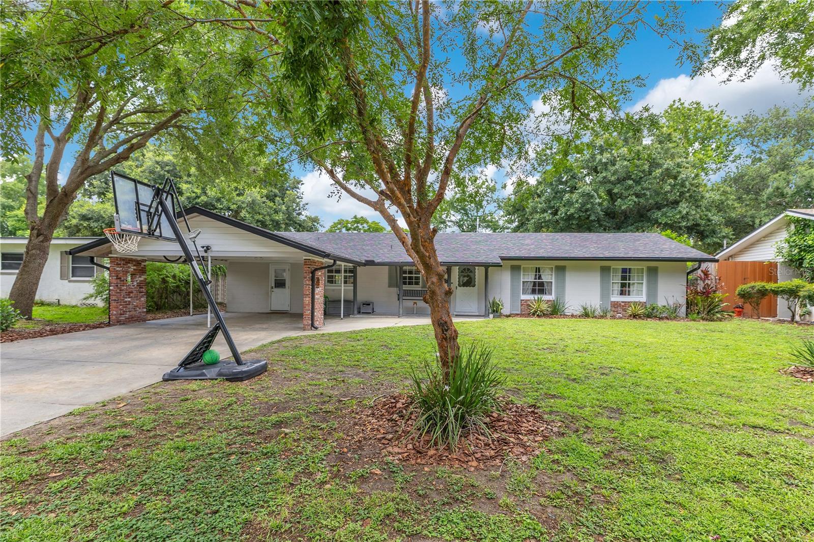 1715 LANDO LANE