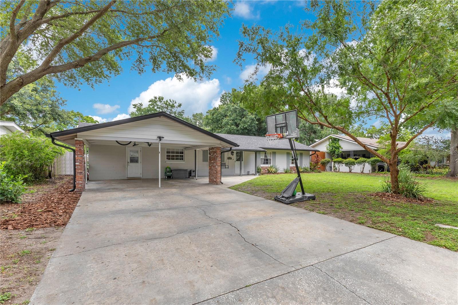 1715 LANDO LANE