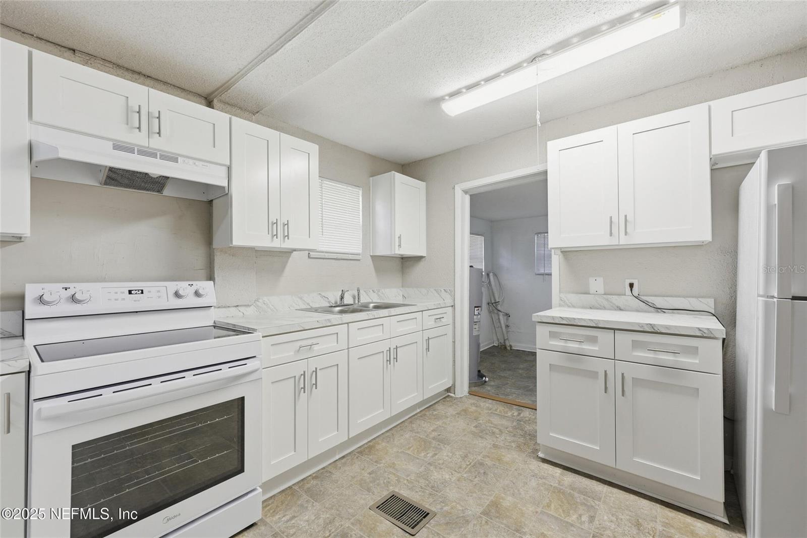 SPEEDWAY PARK - Residential