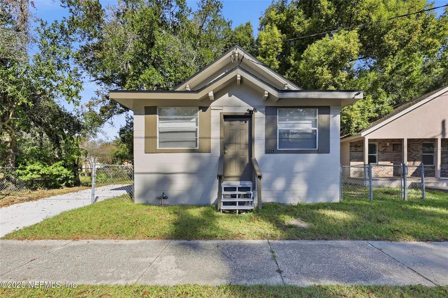 Charming tenant occupied home in the Speedway Park neighborhood with easy access to I-95 and downtown Jacksonville. Features a spacious layout with updates that make it move in ready! Perfect for first-time buyers or investors looking for a home with great rental history. Close to schools, parks, and local amenities. A rare opportunity to own in a convenient, well-connected location. Home is currently rented at $1,100/ month- great investor opportunity!