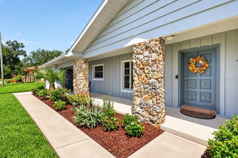 Tiny photo for 11417 Lake Minneola Shores, Clermont, FL 34715 (MLS # GC543538)