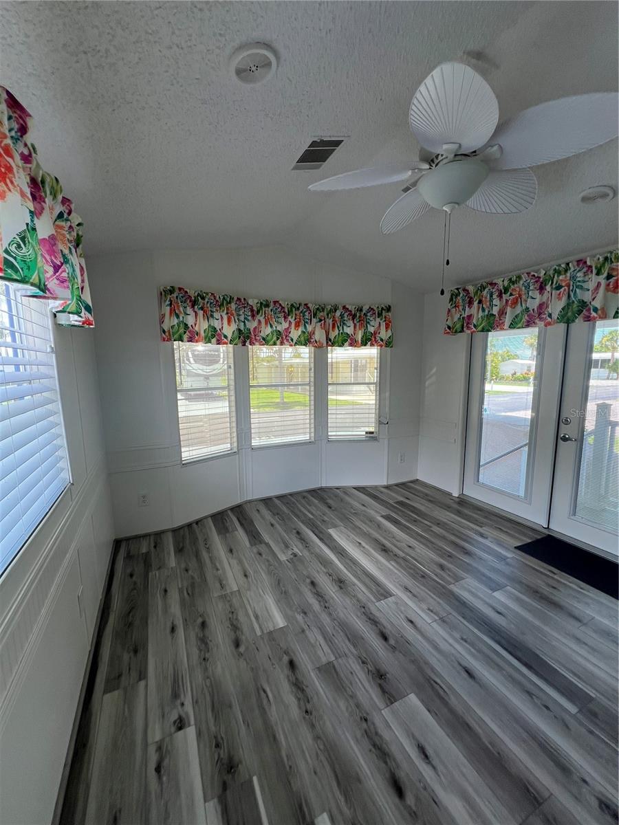 BLUE CYPRESS GOLF & RV RESIDENCE - Residential