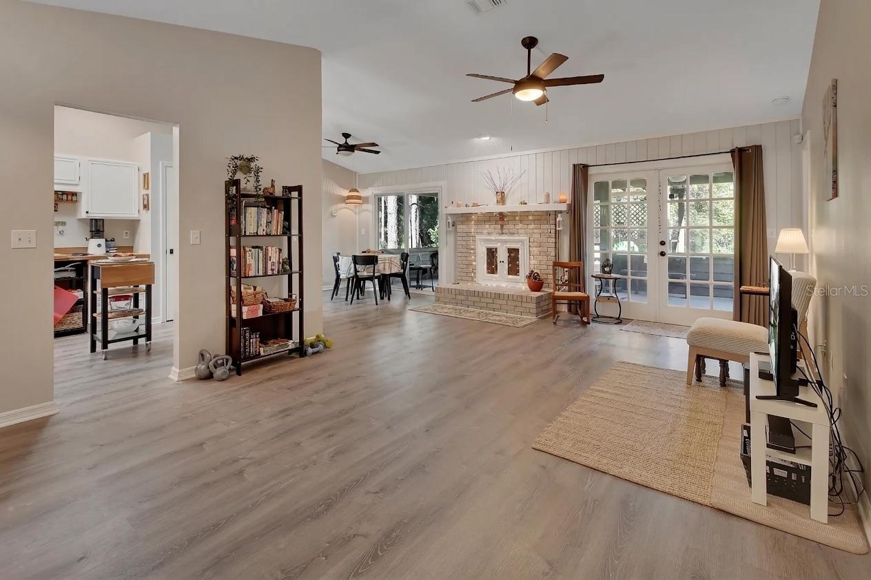 840 HADDEN LANE