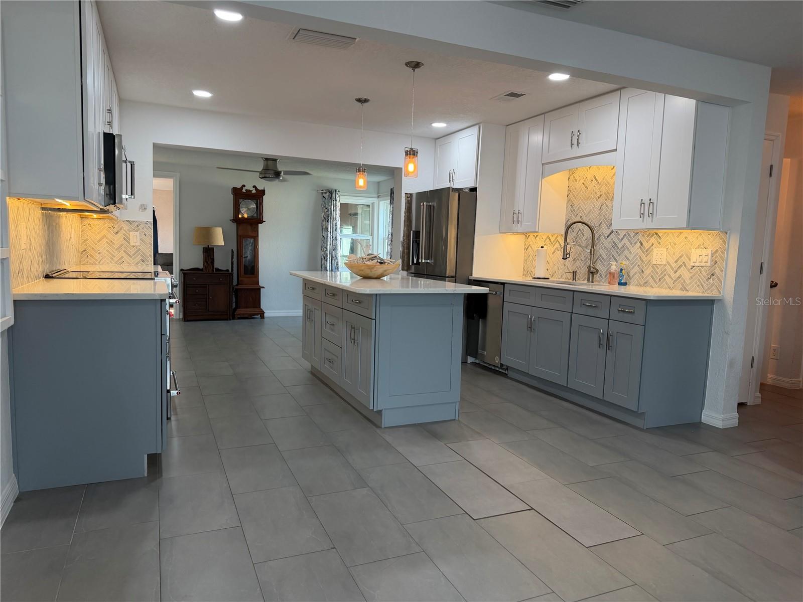 65 SEABREEZE DRIVE