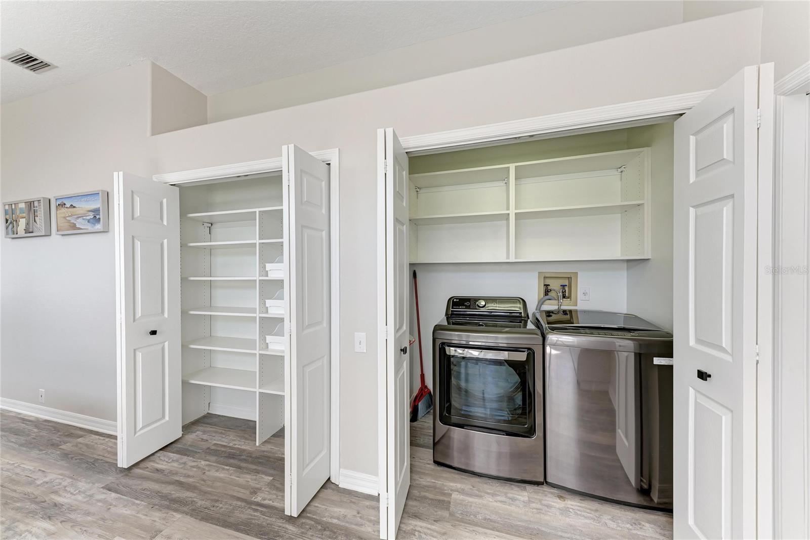 RIVER CLUB - Residential