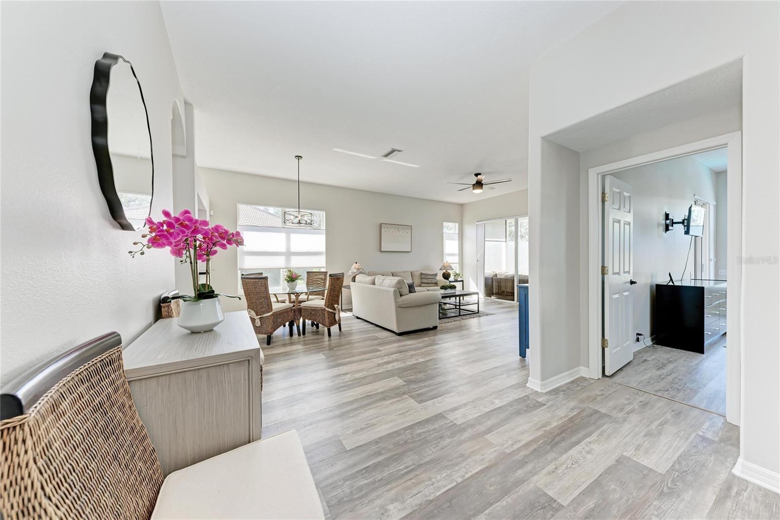 RIVER CLUB - Residential