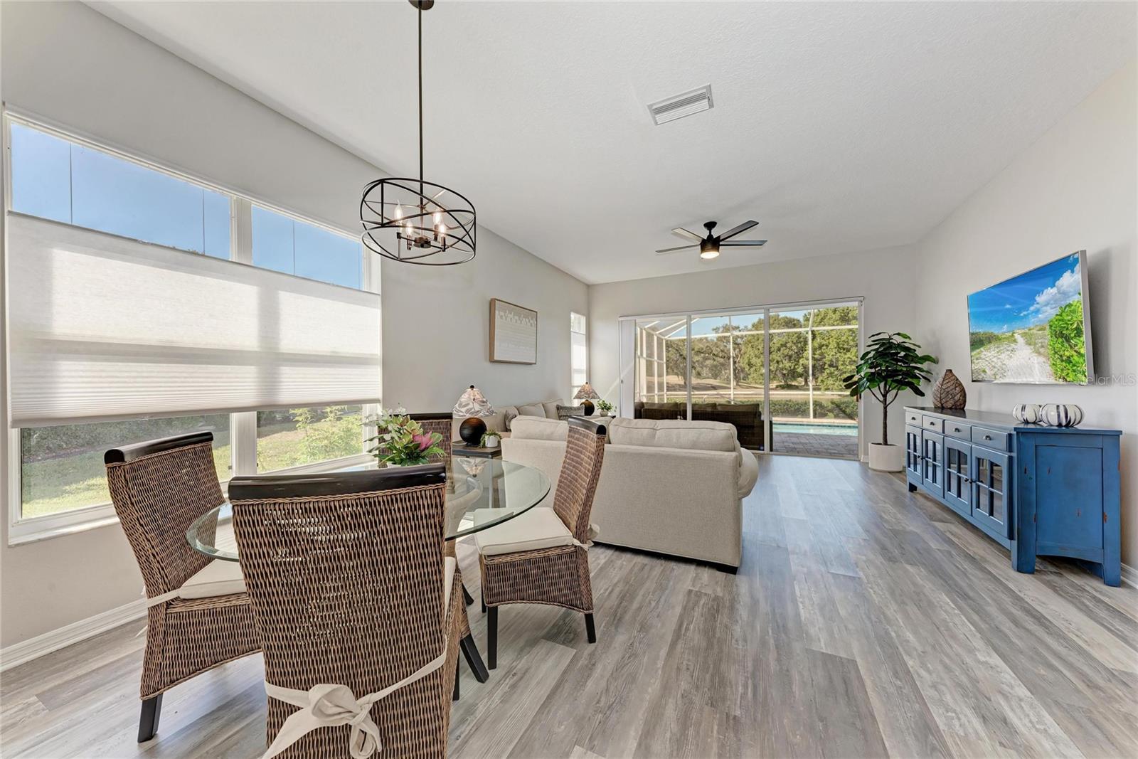 RIVER CLUB - Residential