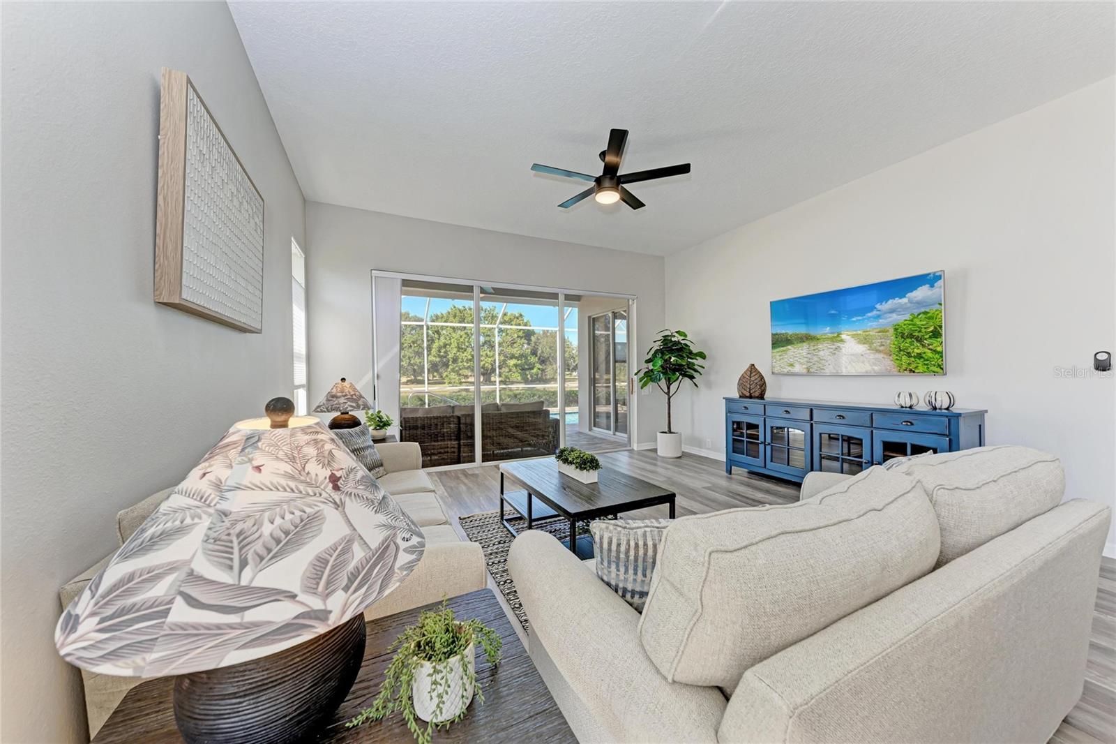 RIVER CLUB - Residential