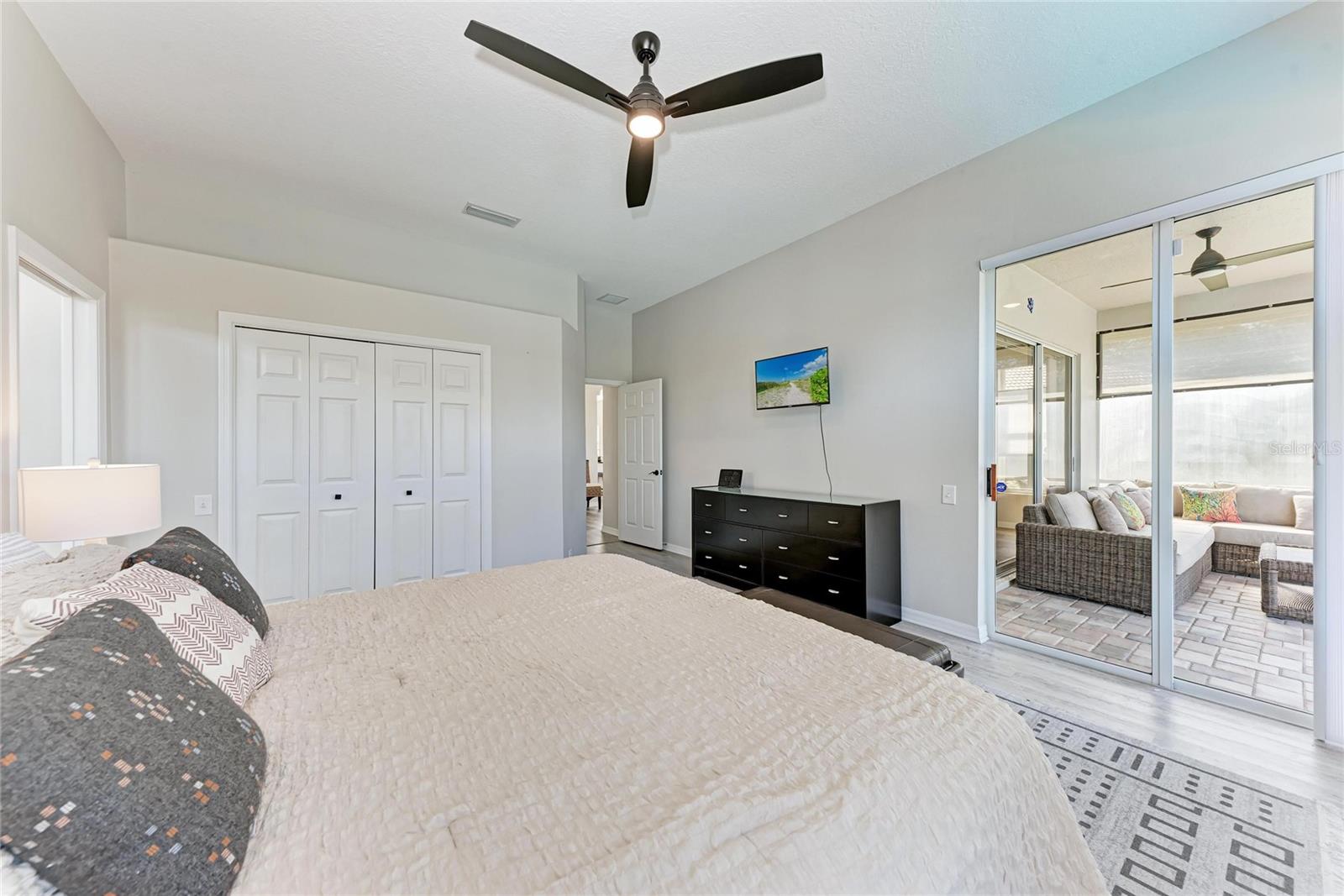 RIVER CLUB - Residential