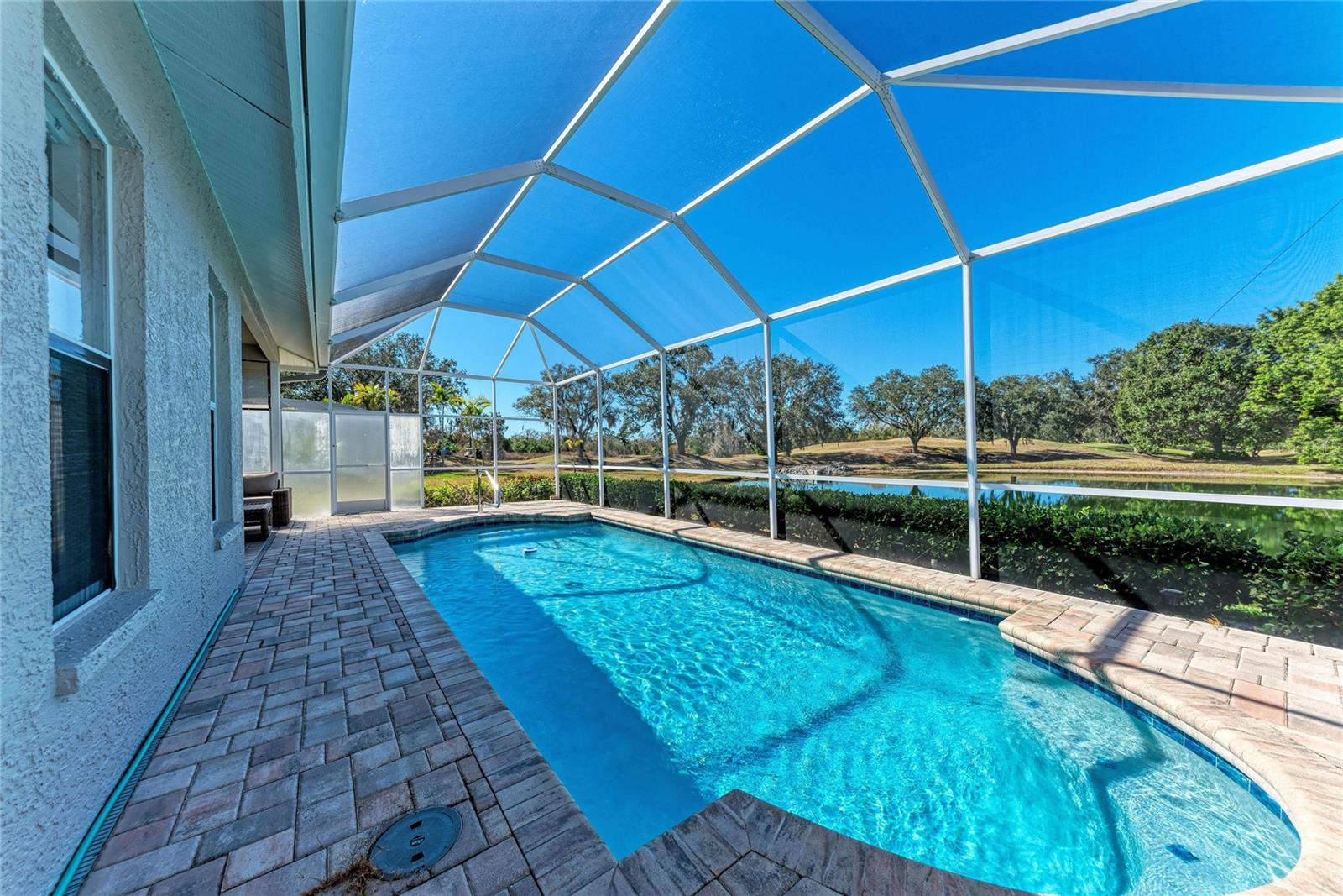 RIVER CLUB - Residential