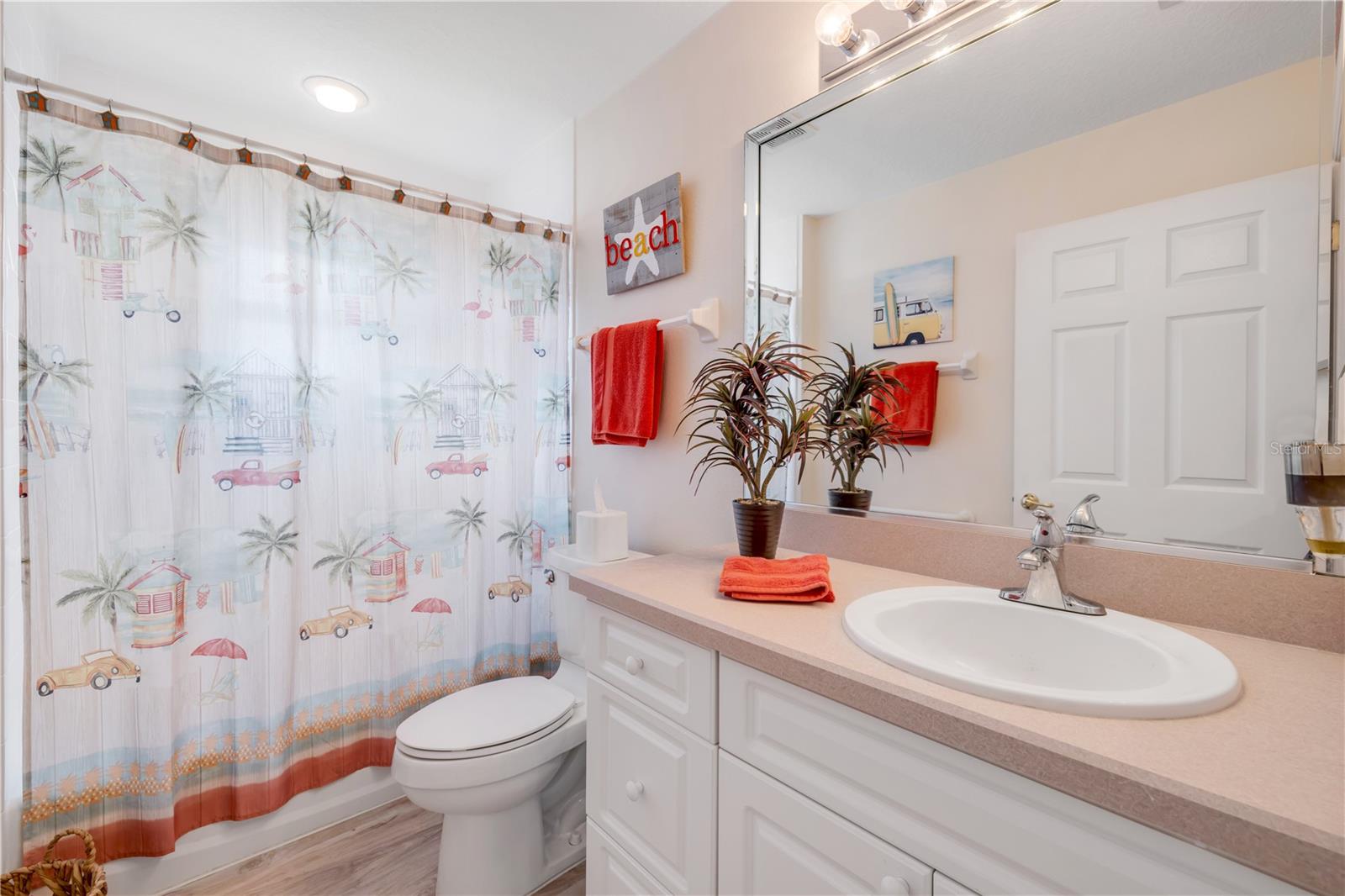 OCEAN WALK NSB BLDG 02 - Residential