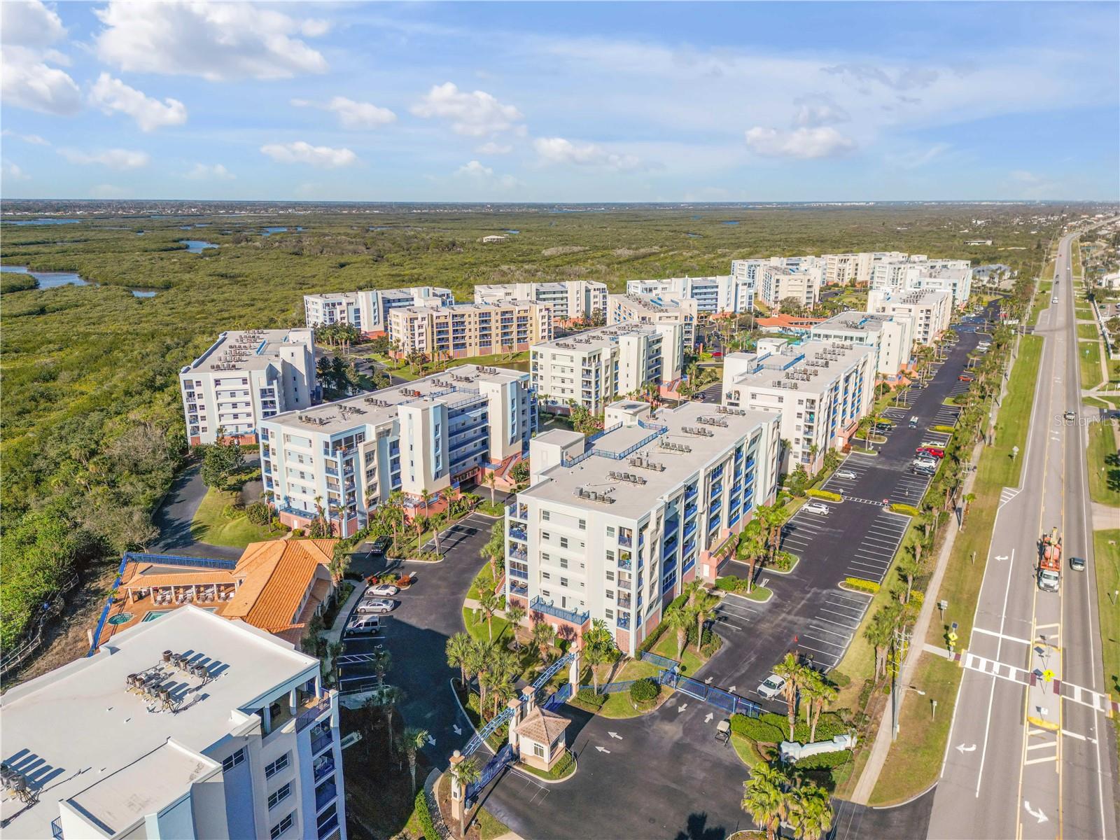 OCEAN WALK NSB BLDG 02 - Residential