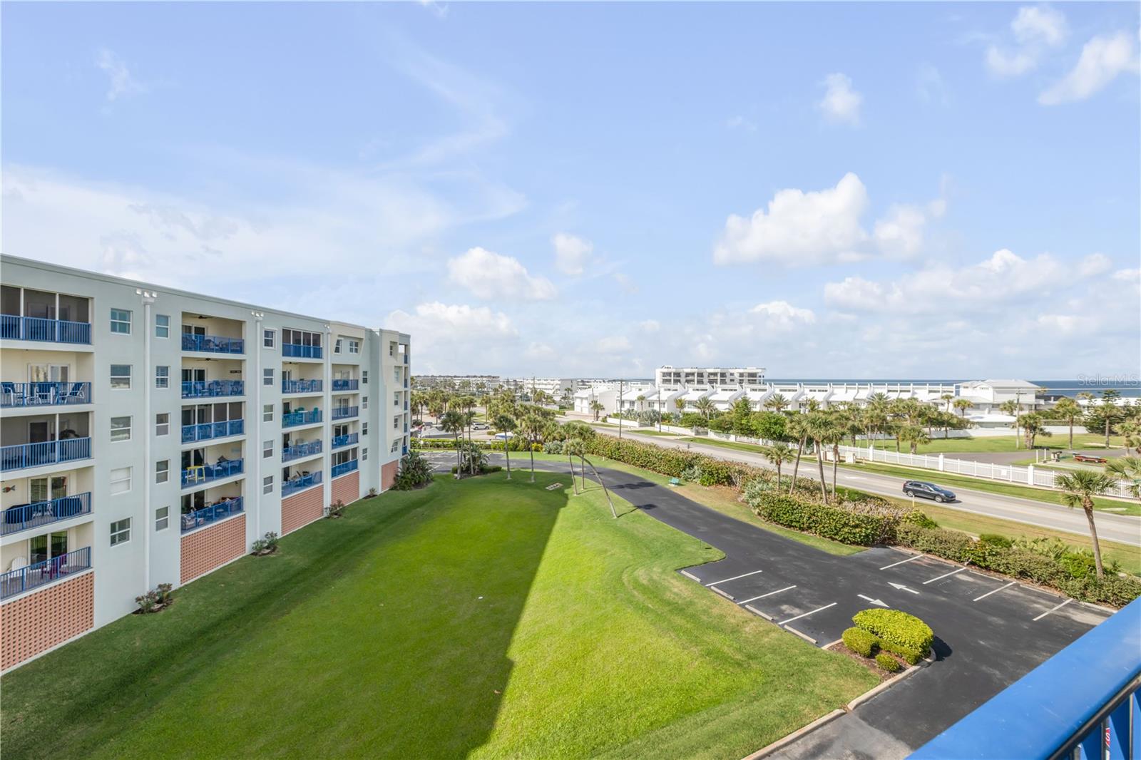 OCEAN WALK NSB BLDG 02 - Residential