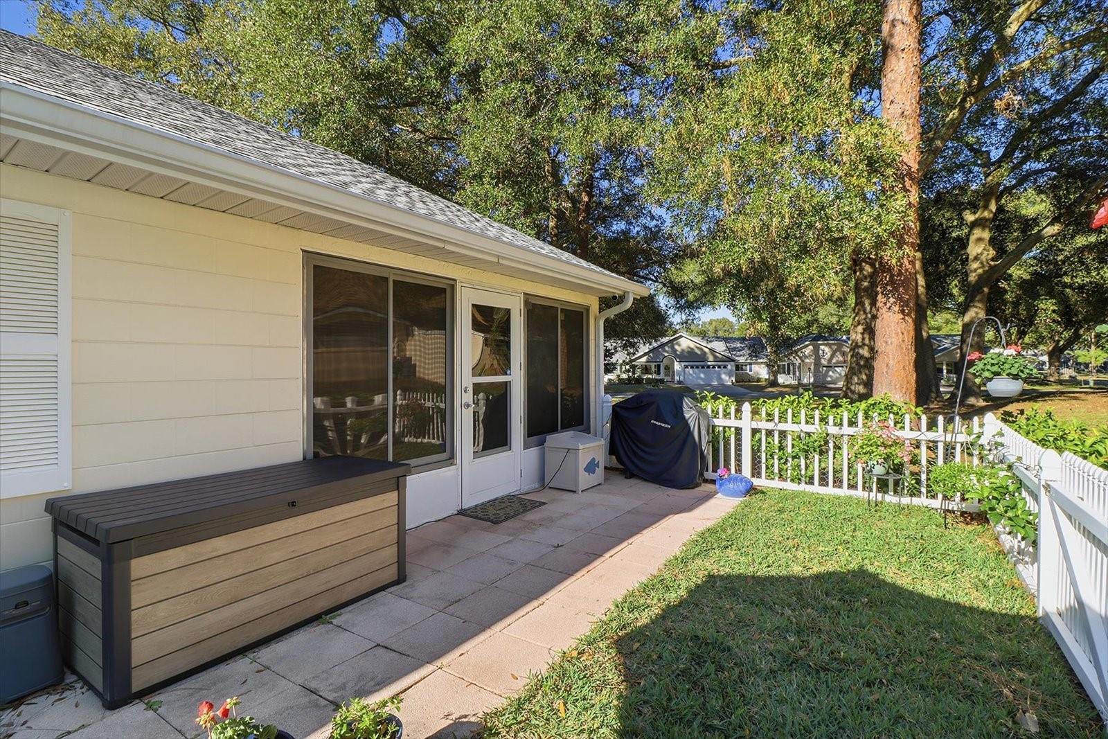 ON TOP OF THE WORLD - Residential