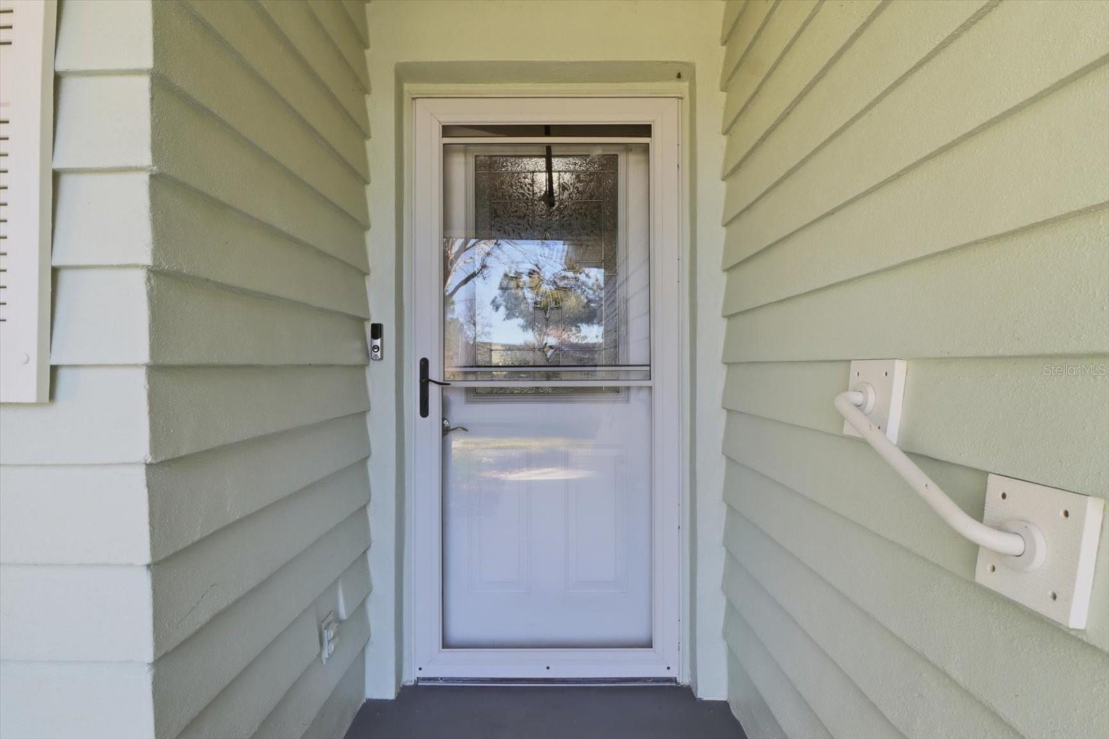 ON TOP OF THE WORLD - Residential