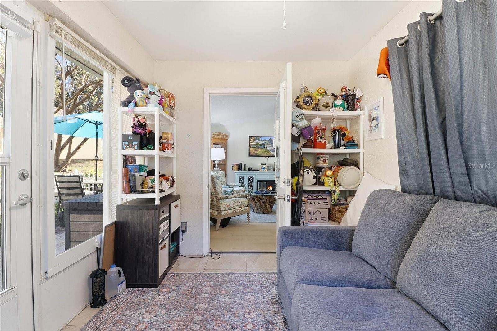 ON TOP OF THE WORLD - Residential