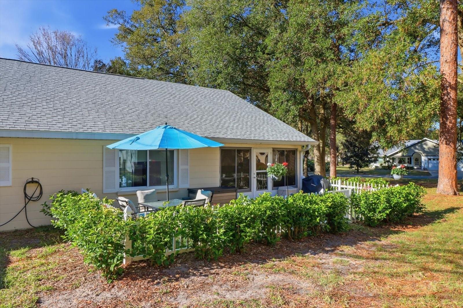 ON TOP OF THE WORLD - Residential