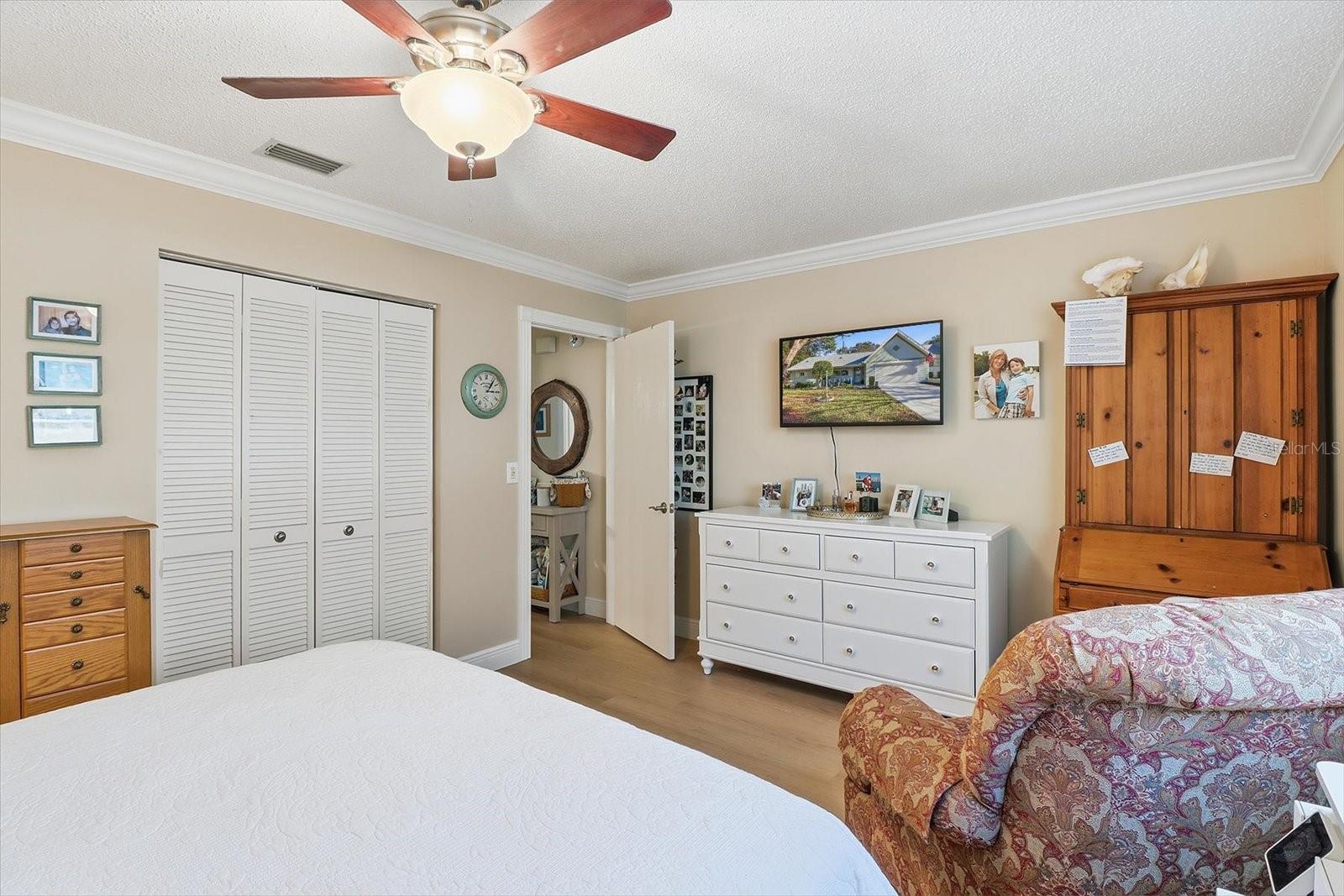 ON TOP OF THE WORLD - Residential