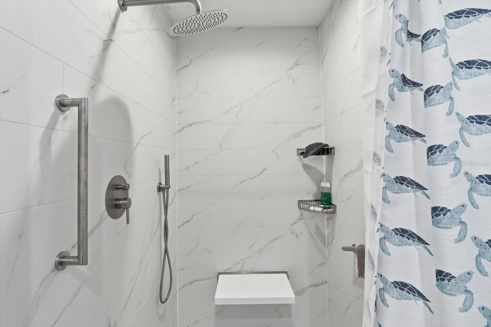 ON TOP OF THE WORLD - Residential