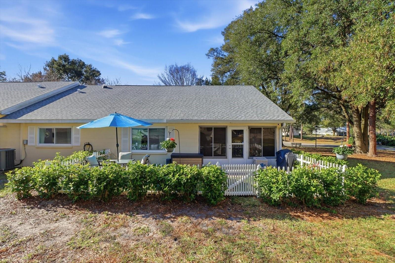 ON TOP OF THE WORLD - Residential