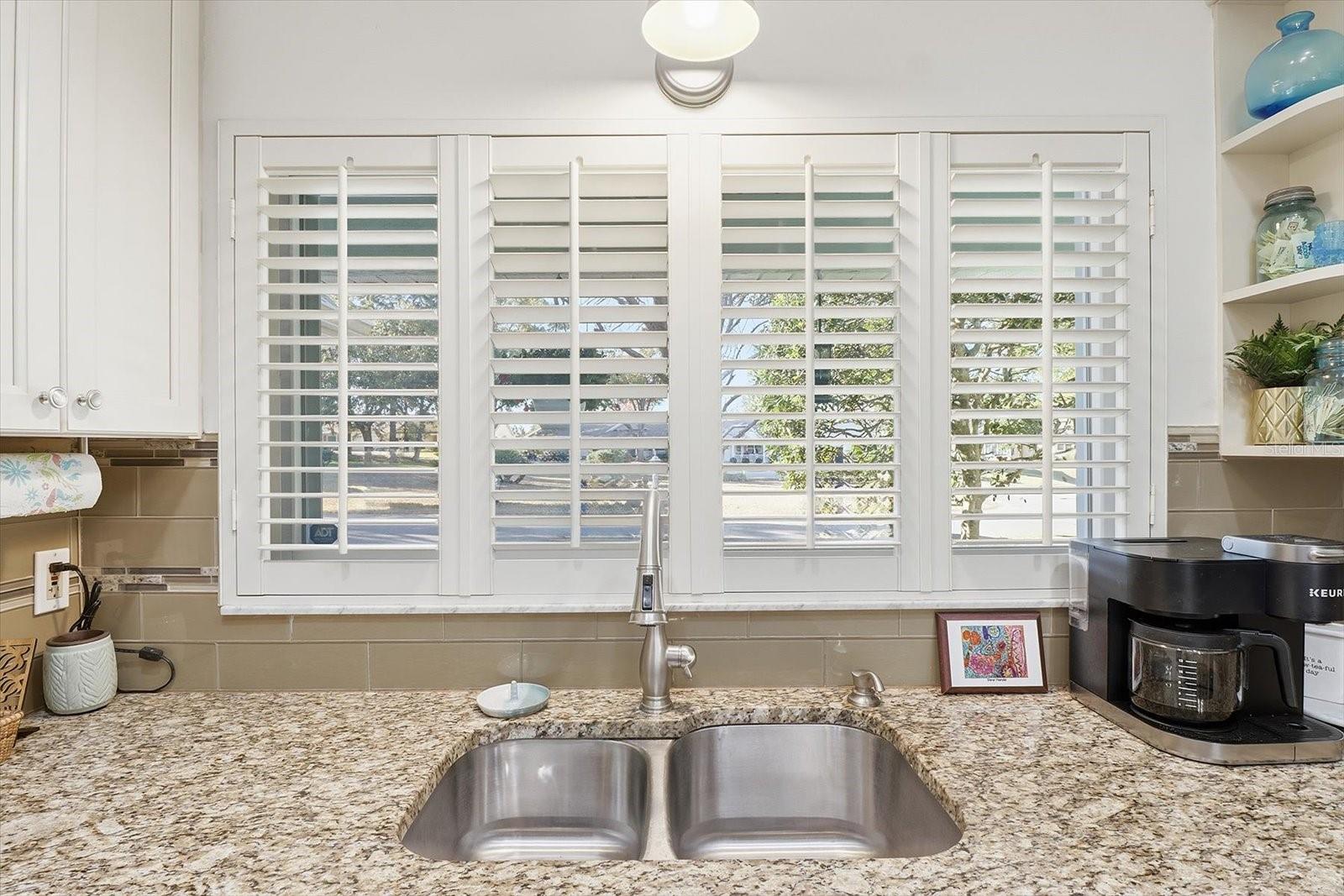 ON TOP OF THE WORLD - Residential