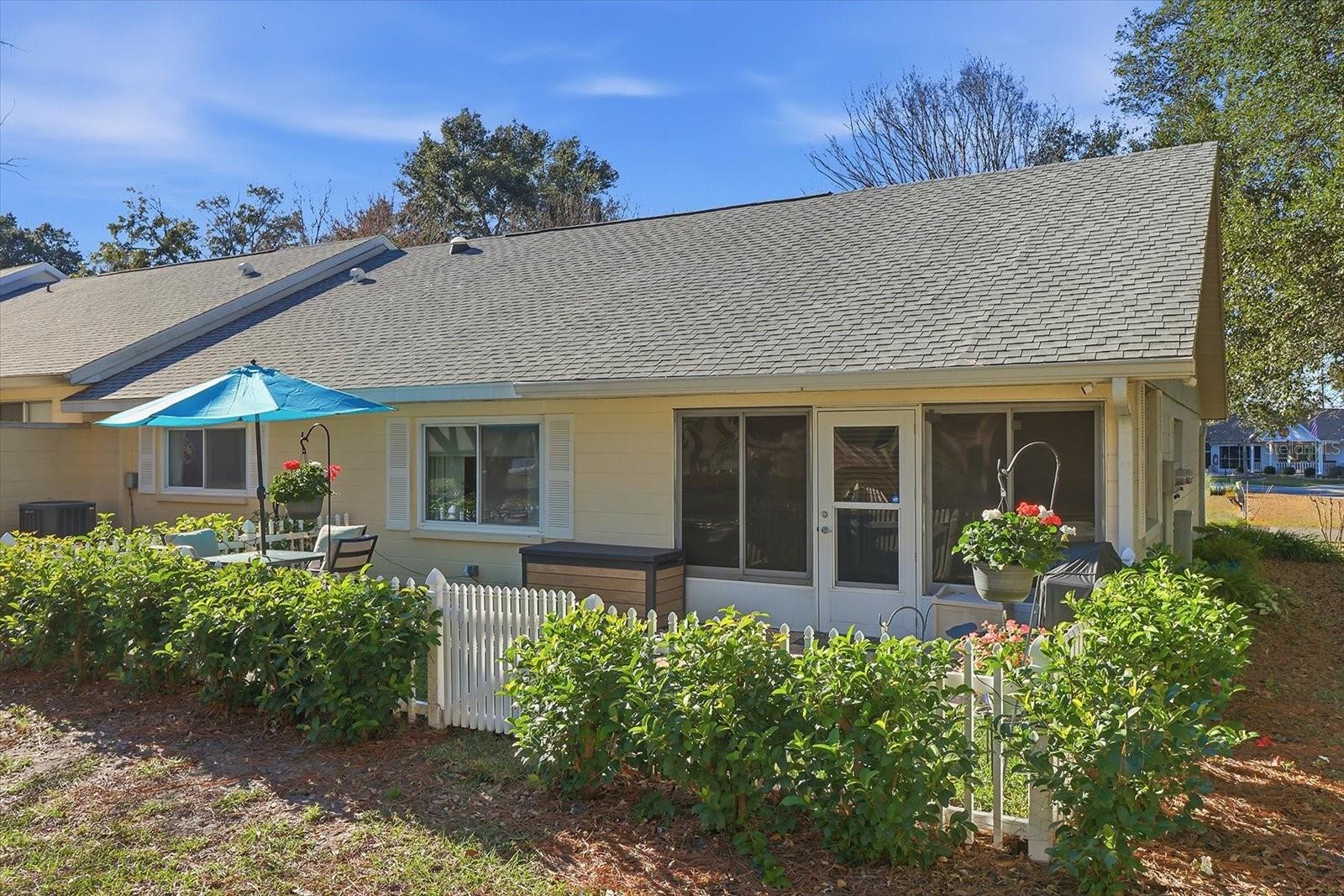 ON TOP OF THE WORLD - Residential