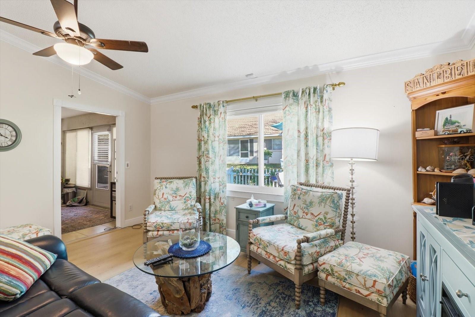 ON TOP OF THE WORLD - Residential