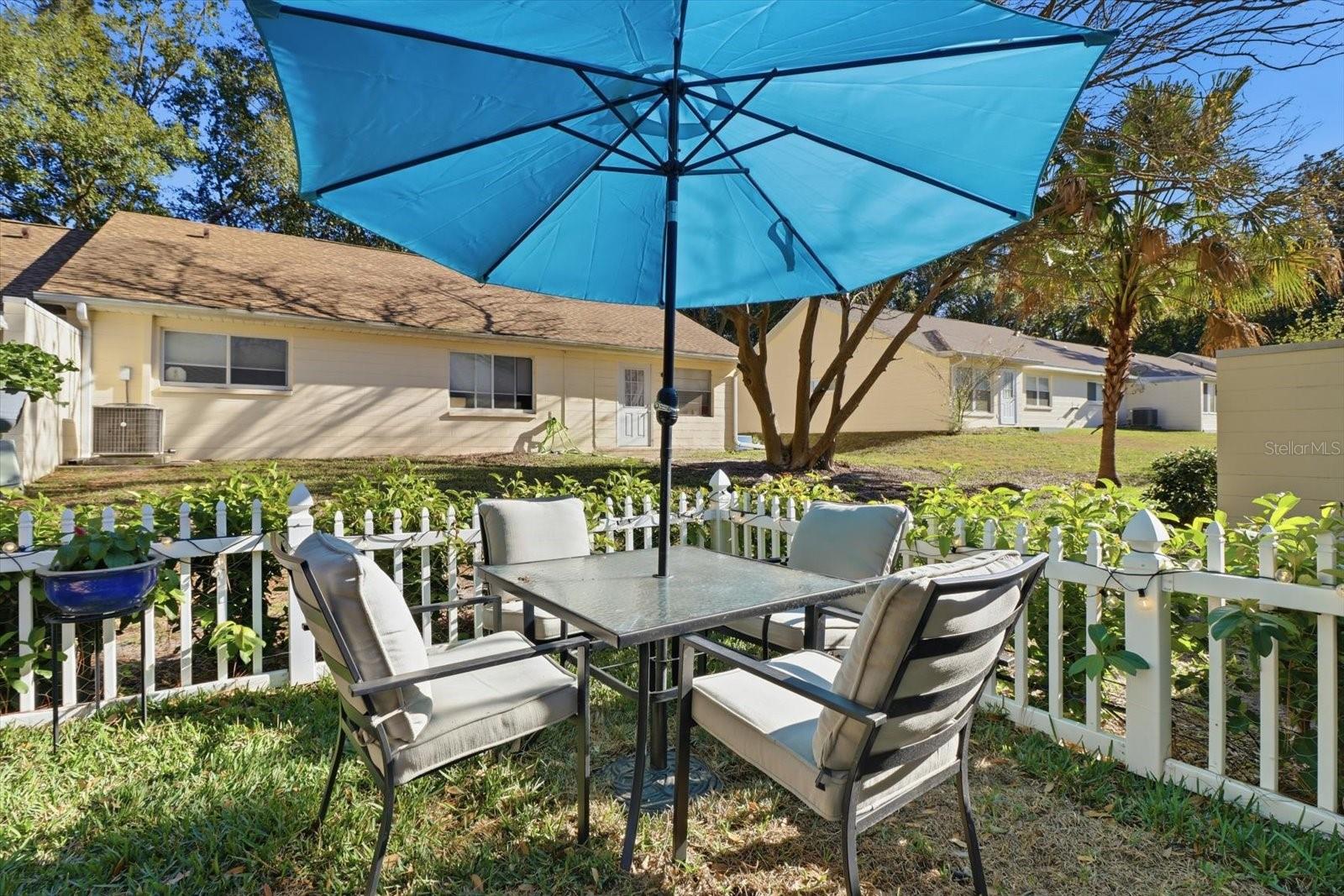 ON TOP OF THE WORLD - Residential