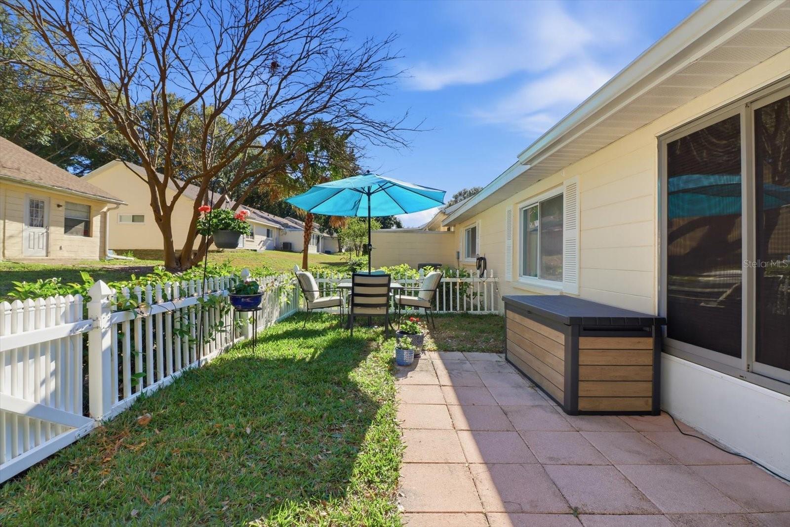 ON TOP OF THE WORLD - Residential