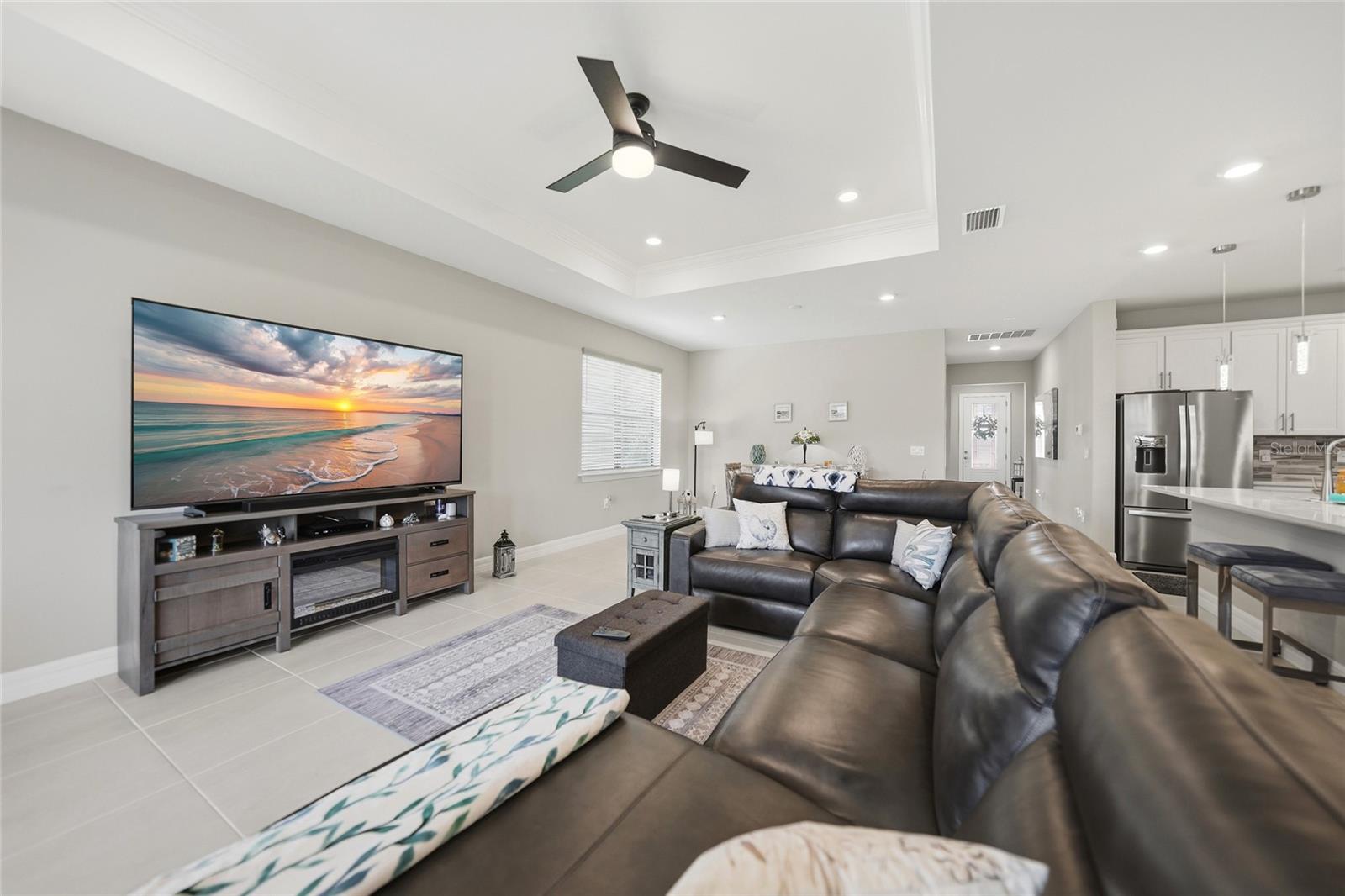 2117 LAURIFOLIA COURT
