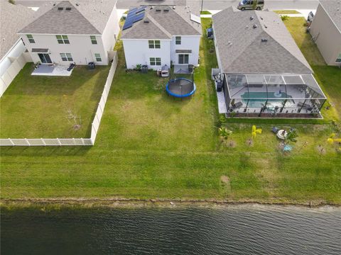 A home in WIMAUMA