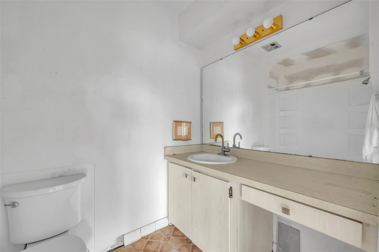 WINDWARD SQUARE SEC 1 - Residential